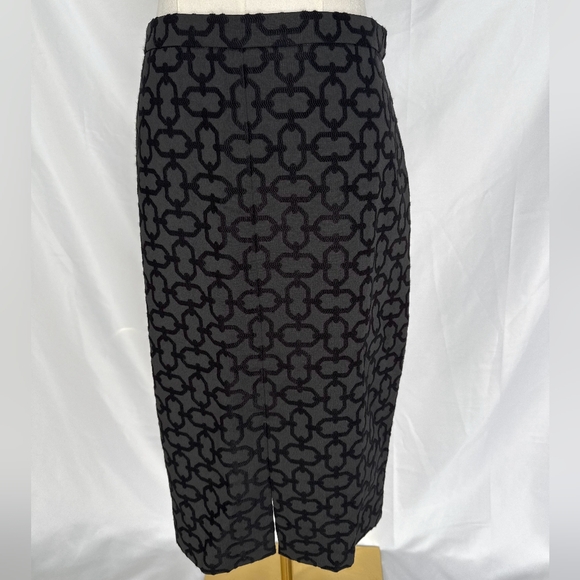Ann Taylor Pencil Skirt – Geometric Velvet Pattern Black/Gray - Picture 1 of 8